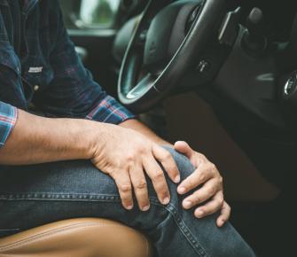 4 tips for driving after a knee replacement